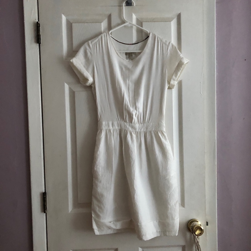 Burberry Casual White Dress